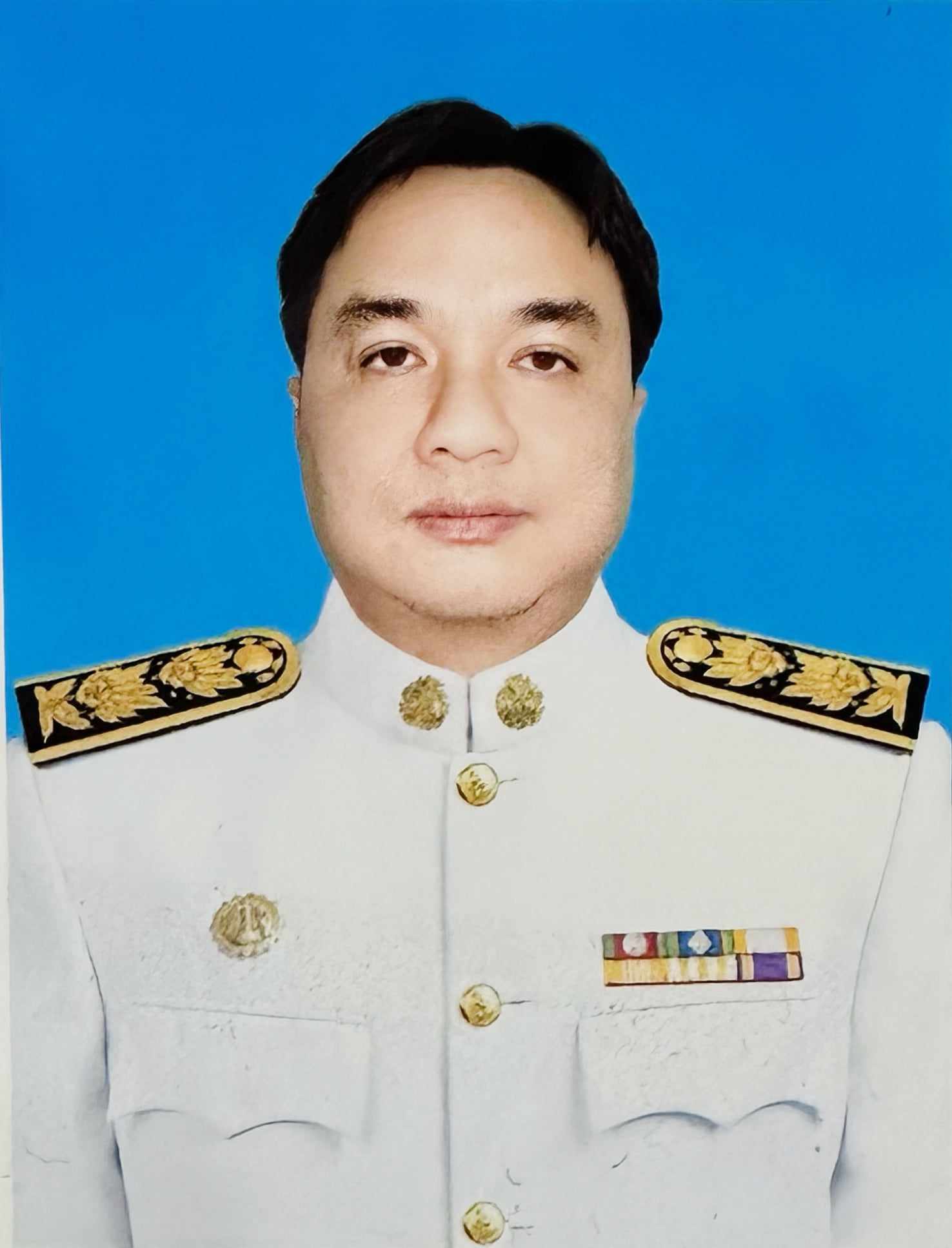 นายก่อเกียรติ จำปา